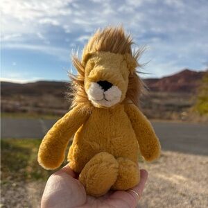 Jellycat small bashful lion